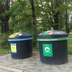 Semi-underground waste container Bee Bin