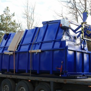 Screw container